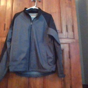 Men's lite weight jacket.